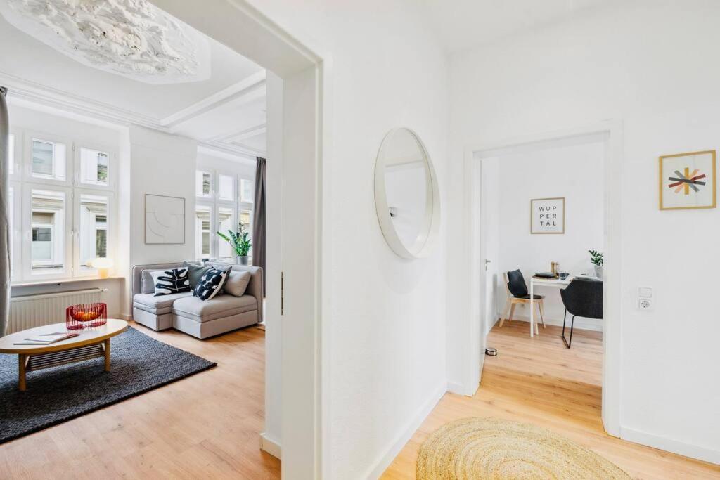 Wuppertaler Altbau-Traum Gutenberg - Naehe Dus & Dortmund & Koeln & Essen Apartment ภายนอก รูปภาพ